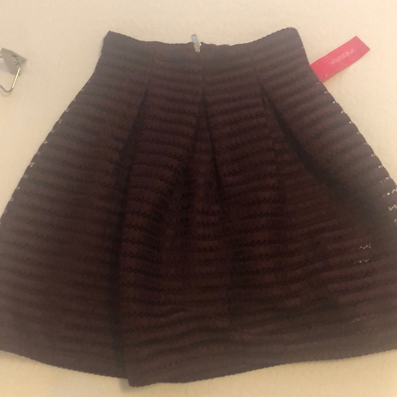 Burgundy/plum High waisted flare skirt - Picture 3 of 3